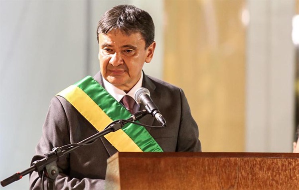 Wellington Dias faz discurso emocionante durante a cerimonia posse