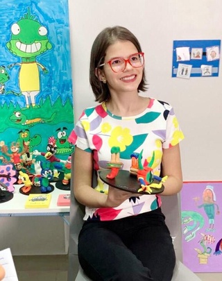 Estudante autista de 13 anos faz exposição de artes em massinhas