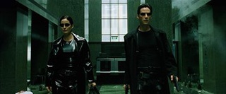 Keanu Reeves e Carrie-Anne Moss em Matrix