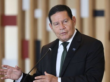 Para Mourão, Brasil agora tem bases para enfrentar o problema