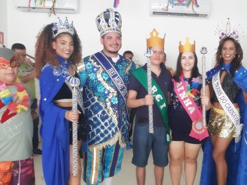 CAPS Sudeste realiza festa de carnaval com escolha de Rei e Rainha