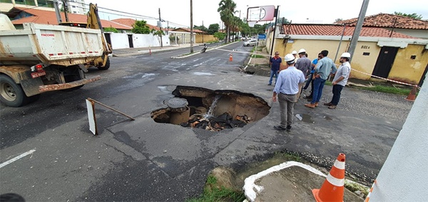 Adutora rompe na Ininga e falta água na zona Leste de Teresina