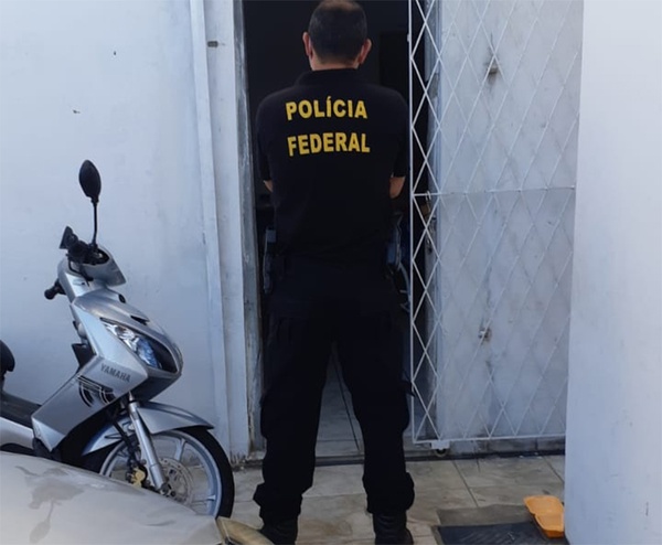 PF cumpre mandados em endereços de suspeitos de desviar RGs em branco no Piauí