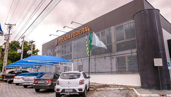PF realiza operação contra fraudes previdenciárias e prende três advogados