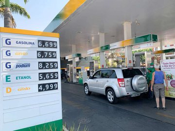 Posto de combustível em Brasília; no ano, a gasolina acumula alta de 44,83%