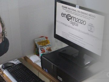 Enem tem abstenção recorde de 71,3%, no segundo dia de prova digital