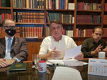 Ministros e presidente da Petrobras participam de encontro
