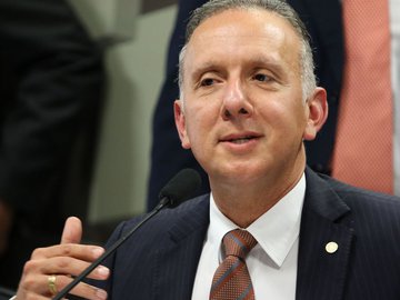 Esse é um conteúdo que será colocado à disposição do Congresso Nacional.