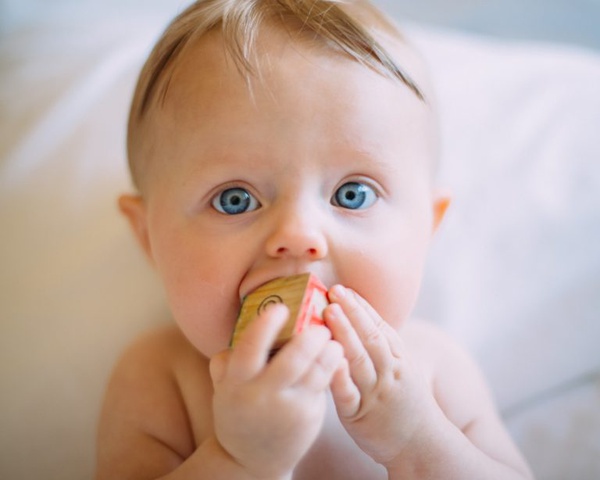 A forma como os bebês reagem a situações de medo está ligada ao seu sistema digestivo.