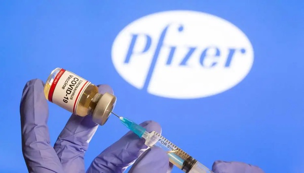 Aplicação da vacina da Pfizer contra a covid-19