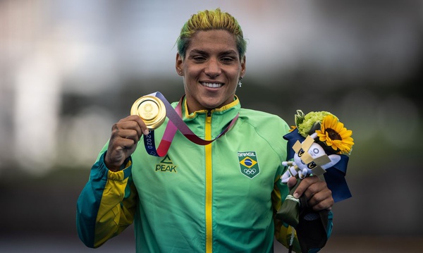 Brasileira vence prova dos 10 km da Olimpíada de Tóquio