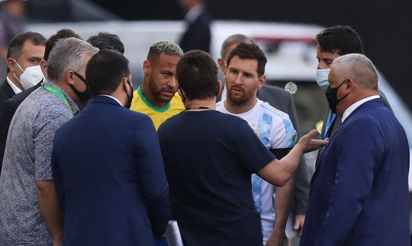 Anvisa paralisa jogo entre Brasil e Argentina; partida é encerrada