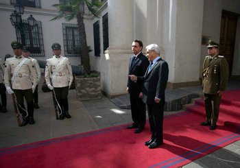 Bolsonaro desiste de ir à cúpula de países da América do Sul e escala Mourão para representá-lo