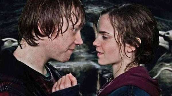 Harry Potter De Volta a Hogwarts: Emma Watson diz que foi “horripilante” beijar Rupert Grint