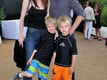 JustineThomas e Elon Musk, com Xavier (hoje Vivian) e Griffin.