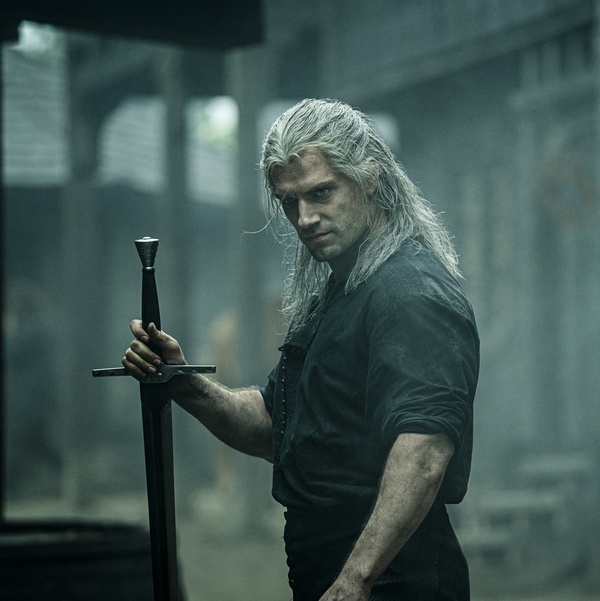 O ator Henry Cavill deixará de interpretar Geralt de Rivia na quarta temporada de The Witcher