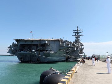 Porta-aviões USS Ronald Reagan