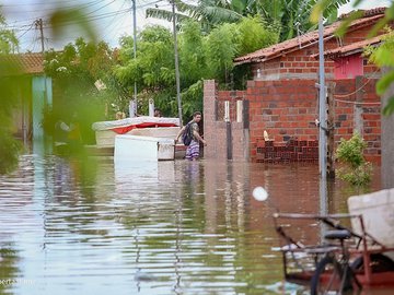 Após fortes chuvas, Defesa Civil monitora 56 áreas de risco em Teresina