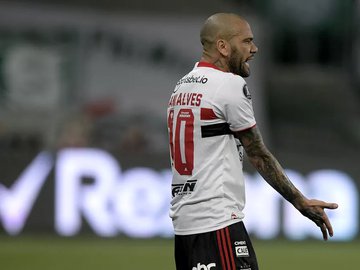 Daniel Alves deixou o São Paulo em 2021