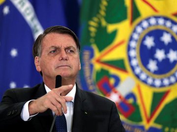 Brasil desaba sob Bolsonaro em ranking de liberdade de expressão e tem 3ª pior marca