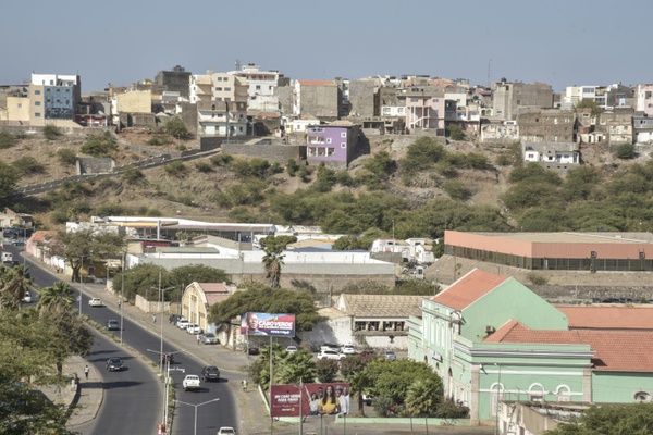 Cabo Verde decreta emergência social e econômica