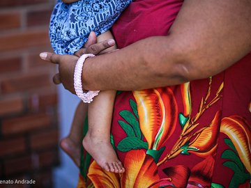 Mãe de menina grávida pela 2ª vez após estupro diz que filha era abusada por tio e vai pedir DNA