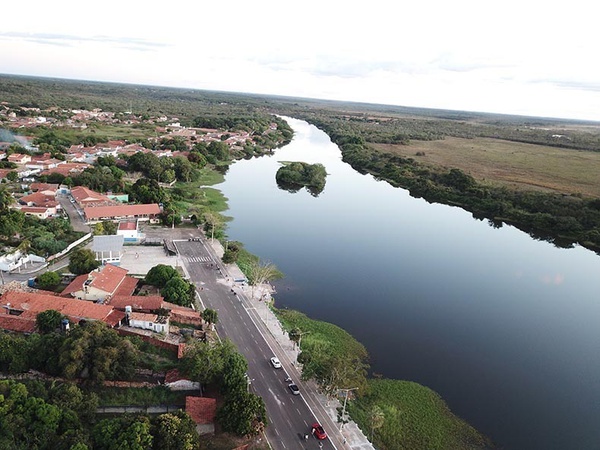 Barras já tem famílias ilhadas; rio Marataoan está a 6 cm para cota de inundação