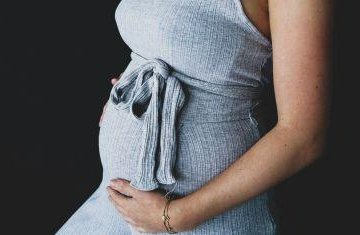 Justiça do Trabalho nega garantia de emprego a estagiária grávida em Minas Gerais e reforça distinção legal entre contrato de estágio e vínculo empregatício